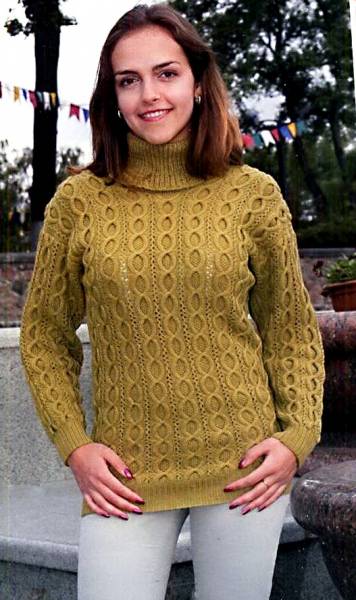 модели вязаных свитеров